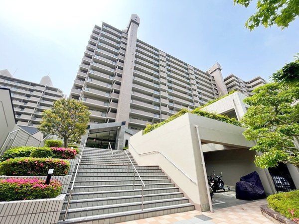 ラ・ビスタ宝塚 ウエストウイング二番館 外観 ラ・ビスタ宝塚 ウエストウイング二番館 外観