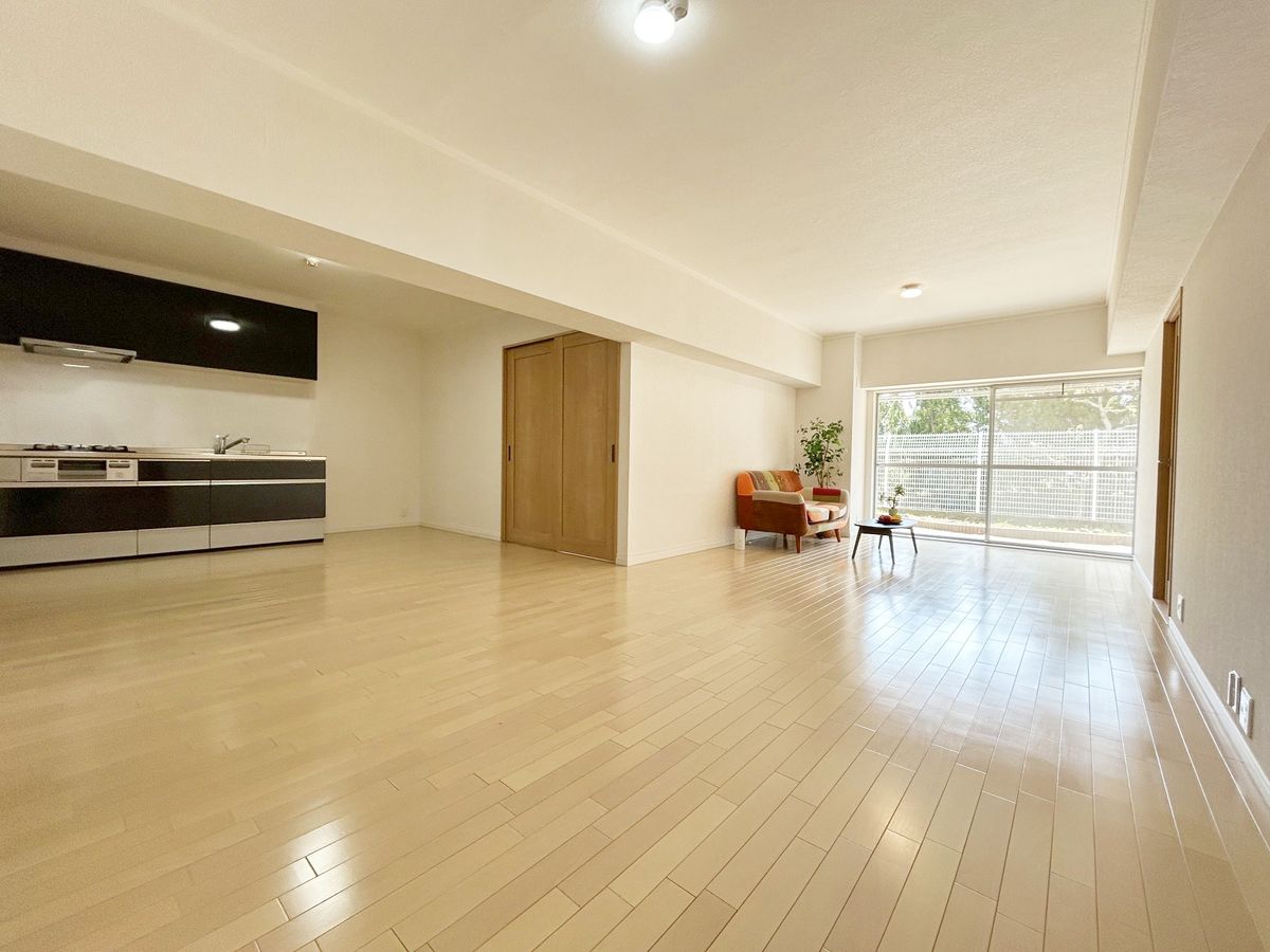 逆瀬川グリーンハイツ A棟 リビング リビング