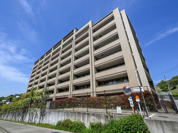 ジオグランデ宝塚山手台エレガンスコート 外観