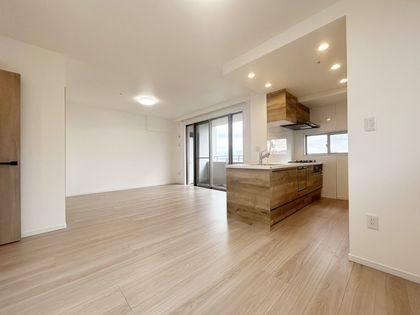 ライオンズマンション宝塚武庫川町 リビング