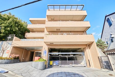 クイーンズプレイス雲雀丘花屋敷 外観