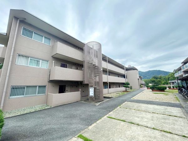 宝塚リッツハウス B棟 外観 宝塚リッツハウス B棟 外観