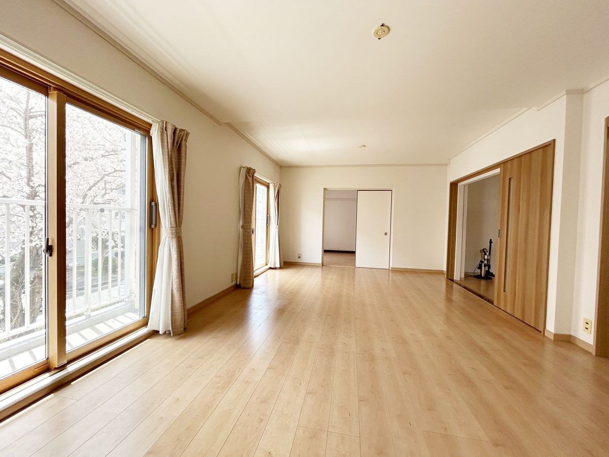 中山五月台住宅 1号棟 リビング リビング