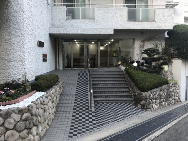 宝塚パインクレスト エントランス 宝塚パインクレスト エントランス