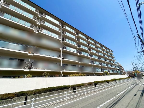 ローレルハイツ宝塚 1号棟 外観 ローレルハイツ宝塚 1号棟 外観