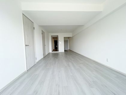 日興宝塚南口スカイマンション リビング