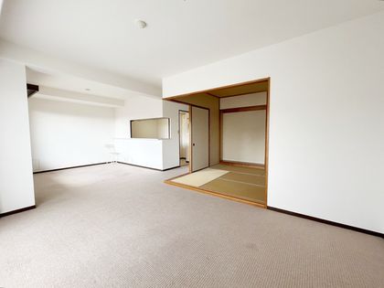 ラ・ビスタ宝塚ノースハイツ1番館 リビング