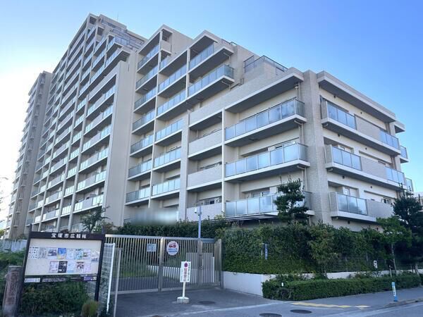 宝塚エリー 外観