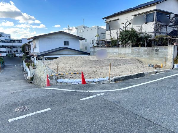 一里山町 土地 前面道路含む外観 一里山町 土地 前面道路含む外観
