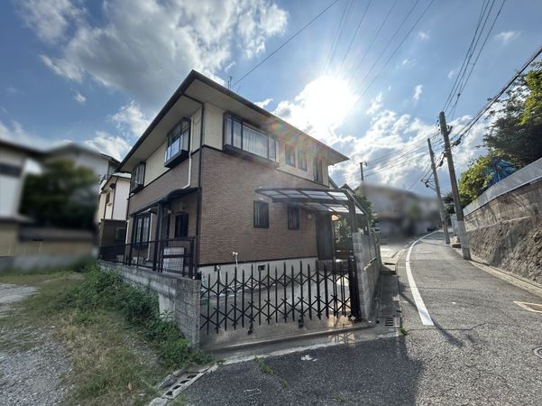 前面道路含む外観