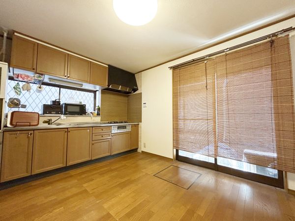 上之町 テラスハウス リビング 上之町 テラスハウス リビング