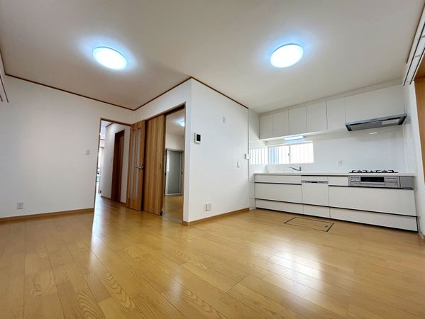 青木町・戸建 リビング