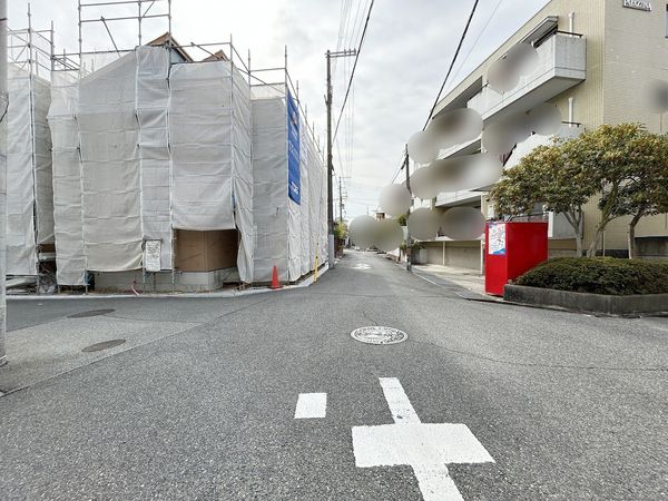 段上町5丁目 新築戸建 2号地 前面道路含む外観