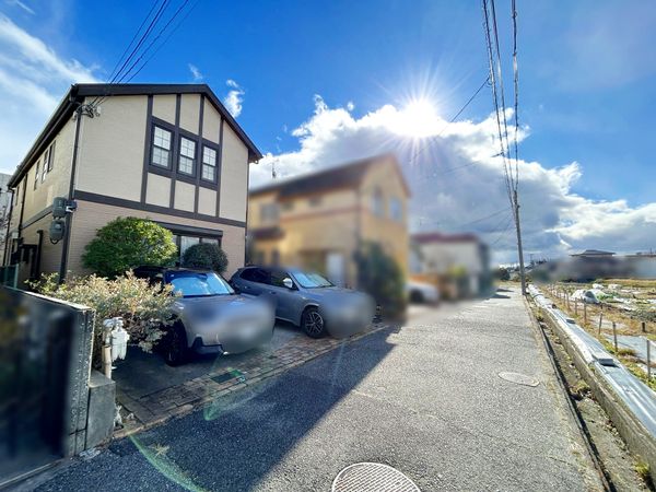 上ケ原二番町 戸建 前面道路含む外観