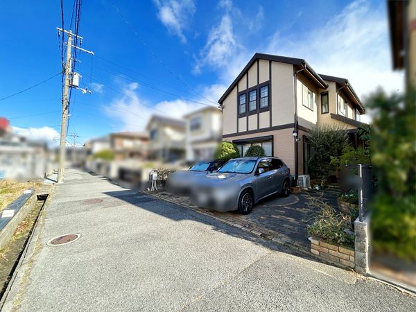 上ケ原二番町 戸建 前面道路含む外観