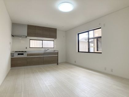 愛宕山 戸建 リビング