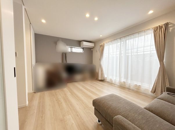 東鳴尾町1丁目・戸建 リビング