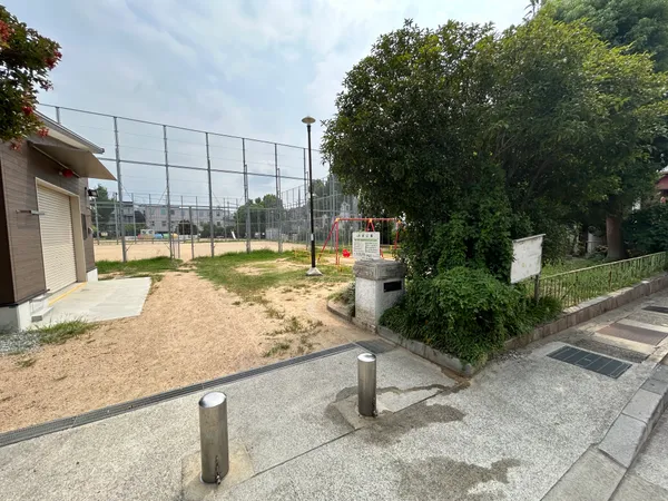 神若公園　約320ｍ