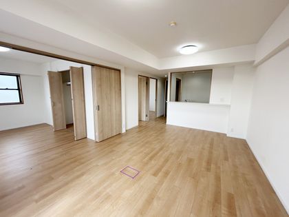 コムファーレ西宮北口 リビング