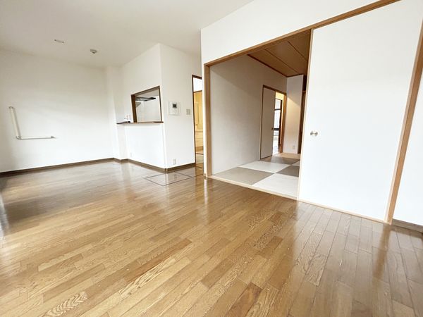 ユニハイム塚本 リビング