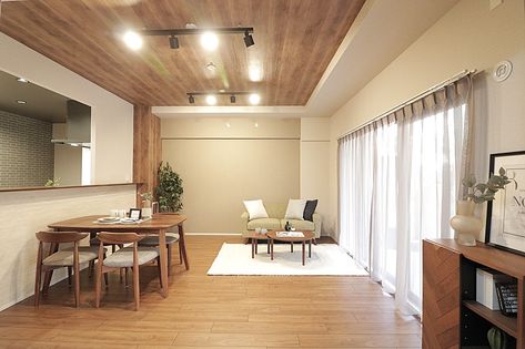 ディアステージ西宮ブライタス リビング