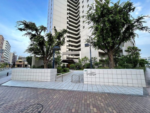 ラ・ヴィーダ西宮 エントランス ラ・ヴィーダ西宮 エントランス