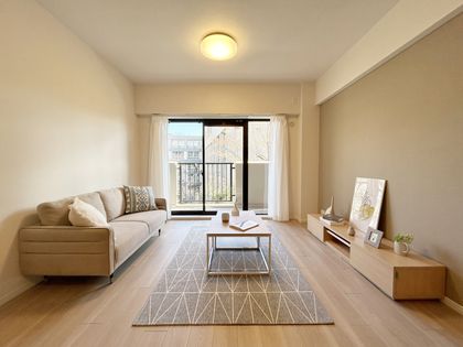 コスモ西宮山手 リビング