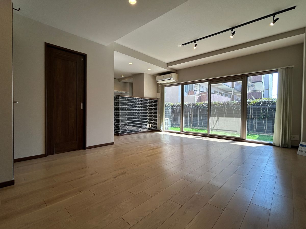 ディアステージ西宮ブライタス リビング リビング