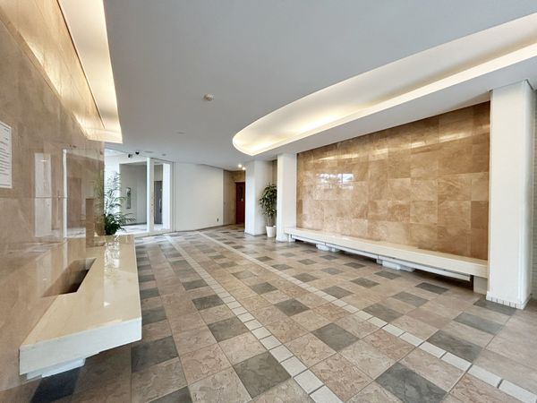 ロイヤル西宮中央公園 エントランス ロイヤル西宮中央公園 エントランス