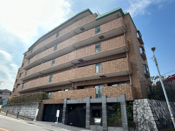 ファミールヒルズコート上甲東園 外観