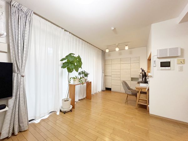 ステイツ西宮門戸レジデンス リビング