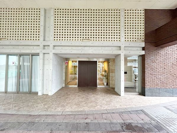 ロイヤル西宮北口センシア エントランス ロイヤル西宮北口センシア エントランス