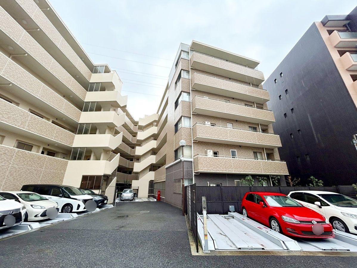 ロイヤル西宮北口センシア 駐車場 駐車場