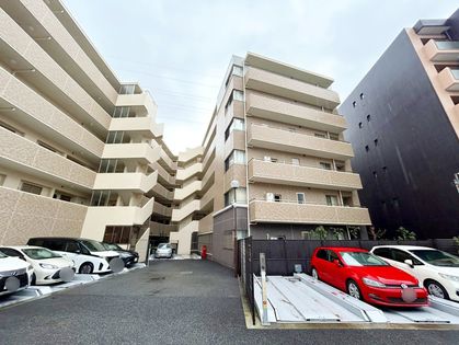 ロイヤル西宮北口センシア 駐車場 駐車場