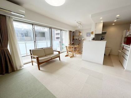 ウェリス西宮北口コンフュール林田 リビング