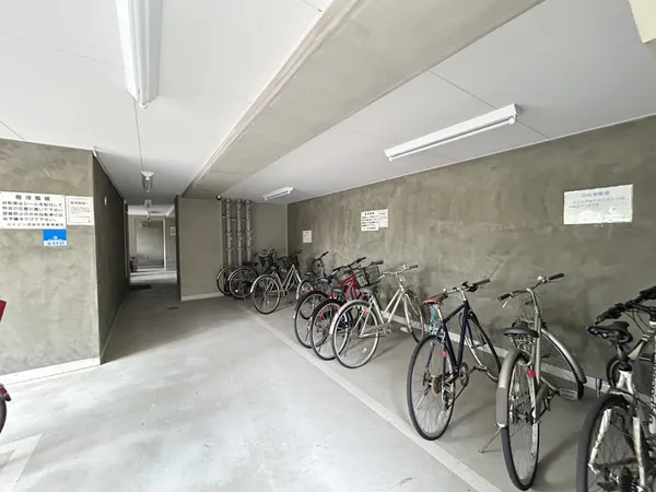 駐輪場