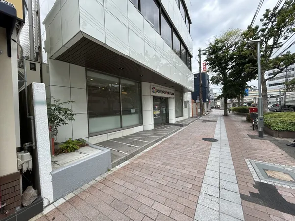 外観写真・前面道路
