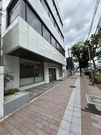 外観写真・前面道路