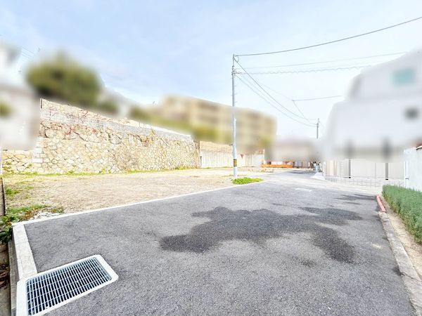 西山町 土地(C号地) 前面道路含む外観 西山町 土地(C号地) 前面道路含む外観