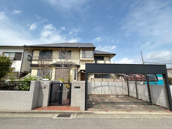 潮見町 古家付土地 前面道路含む外観 潮見町 古家付土地 前面道路含む外観