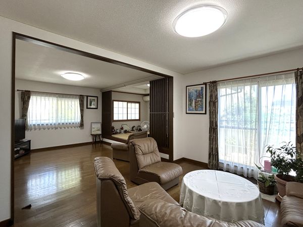 親王塚町戸建 リビング 親王塚町戸建 リビング
