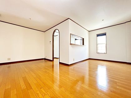 三条町テラスハウス リビング