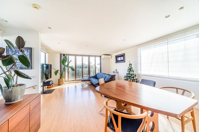 三条町 戸建 リビング