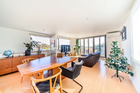 三条町 戸建 リビング