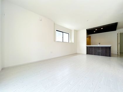 朝日ケ丘町 戸建(2号棟) リビング