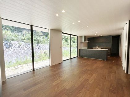 芦屋市奥池南町 戸建 リビング