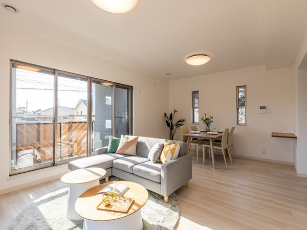 松浜町戸建 リビング