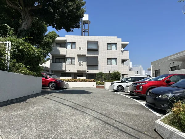 敷地内駐車場です。