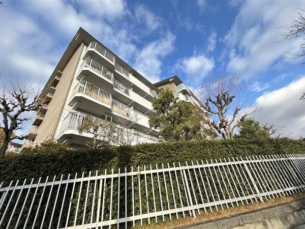 芦屋緑2住宅 9号棟 外観