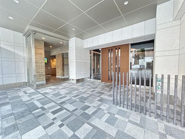 ユニハイム エクシア芦屋 エントランス